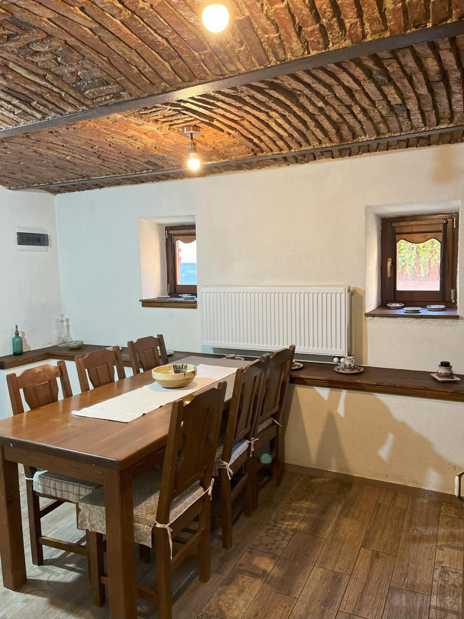 Cozy Apartment Braşov Buitenkant foto