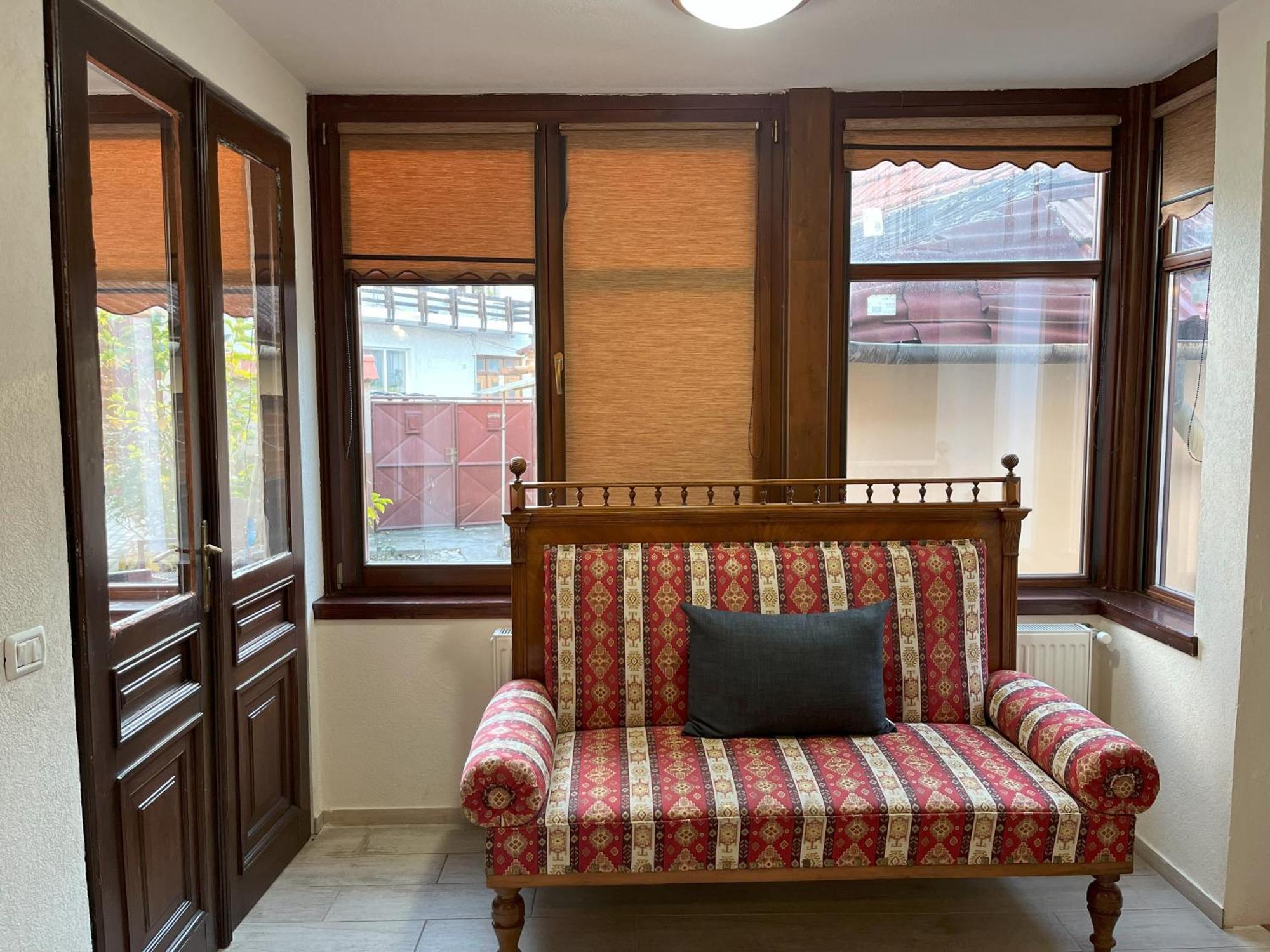 Cozy Apartment Braşov Buitenkant foto