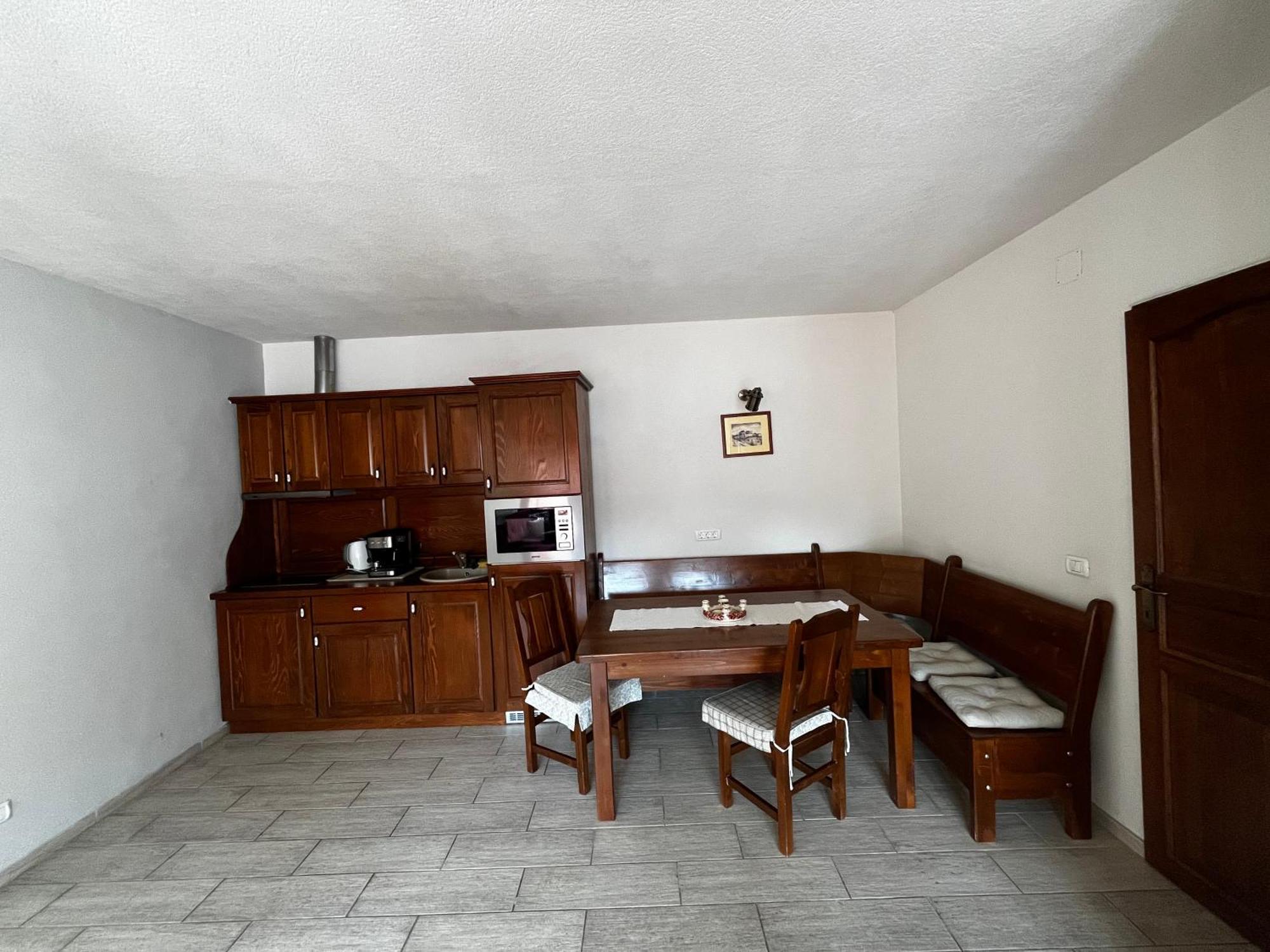 Cozy Apartment Braşov Buitenkant foto