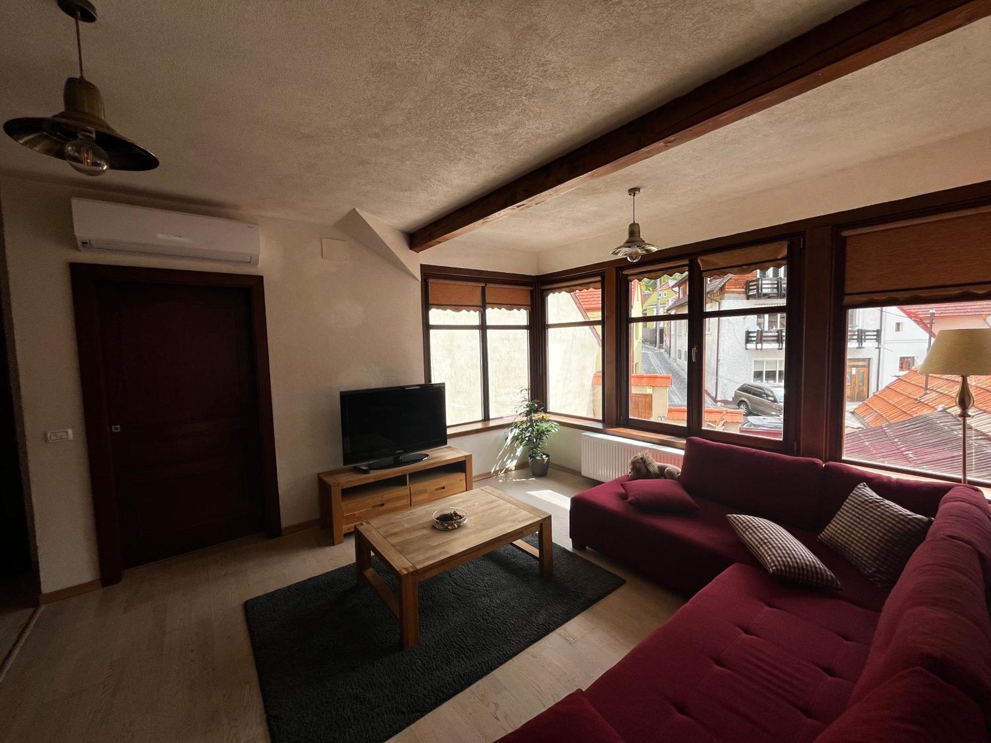 Cozy Apartment Braşov Buitenkant foto
