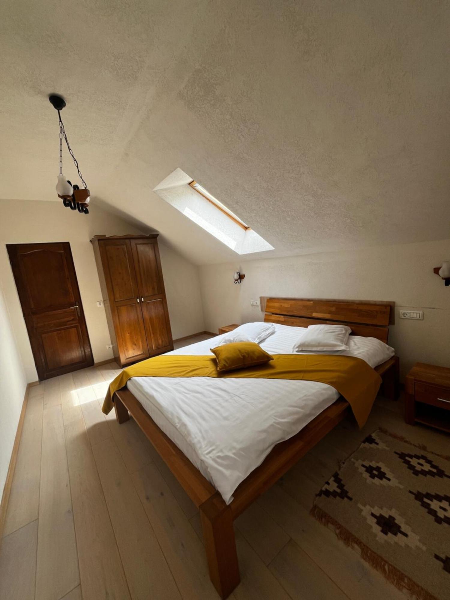 Cozy Apartment Braşov Buitenkant foto