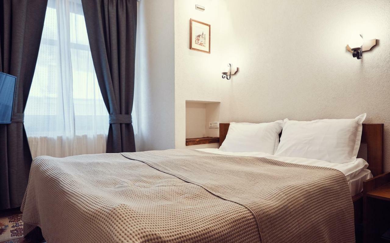 Cozy Apartment Braşov Buitenkant foto