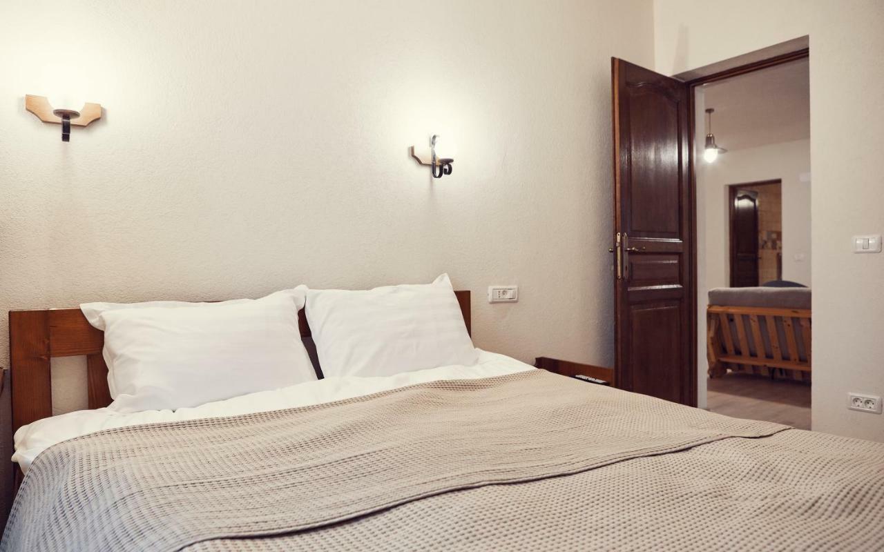 Cozy Apartment Braşov Buitenkant foto
