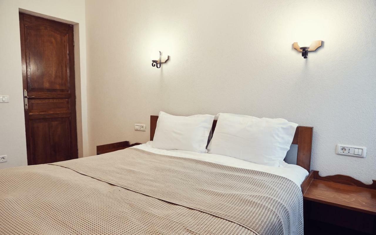 Cozy Apartment Braşov Buitenkant foto