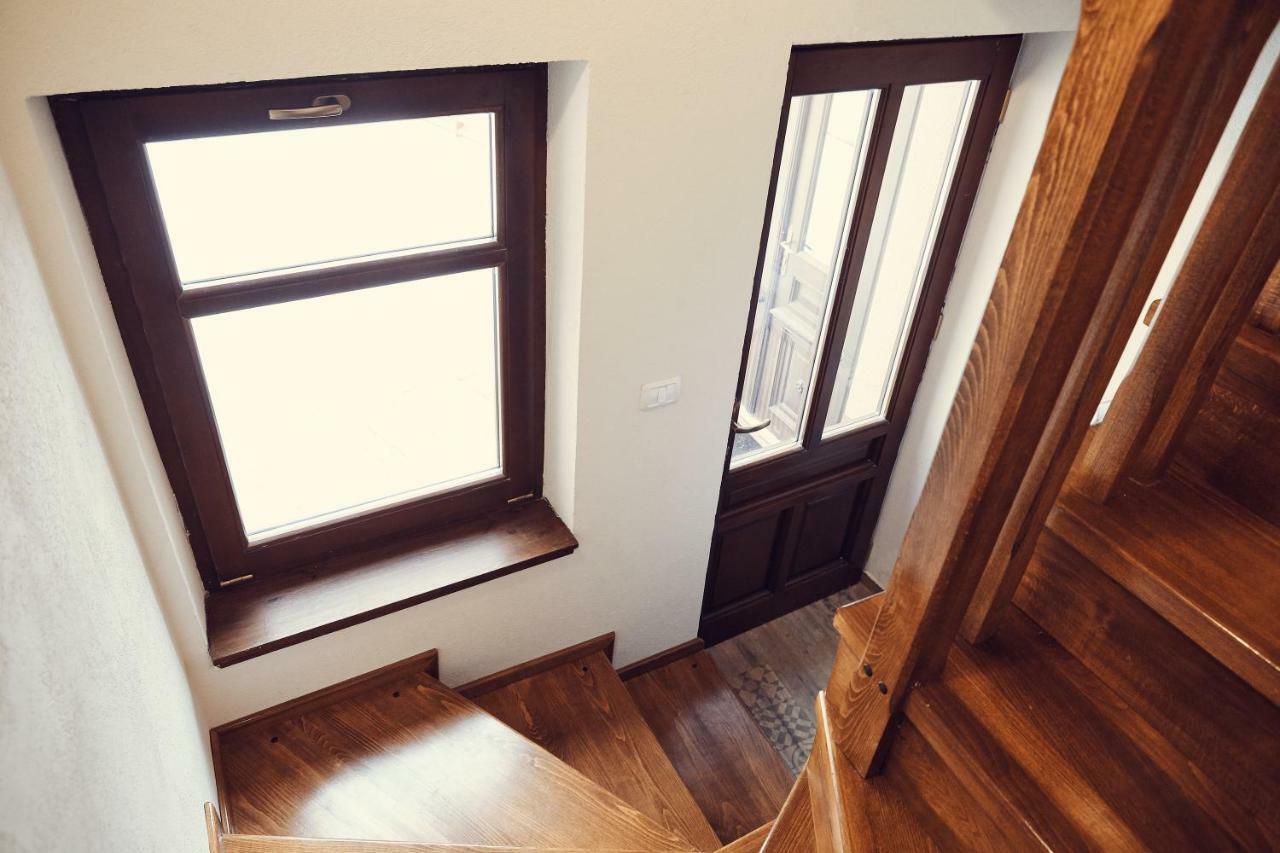 Cozy Apartment Braşov Buitenkant foto