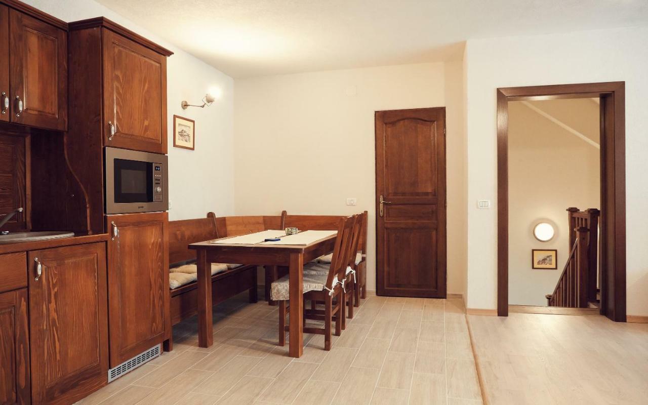 Cozy Apartment Braşov Buitenkant foto